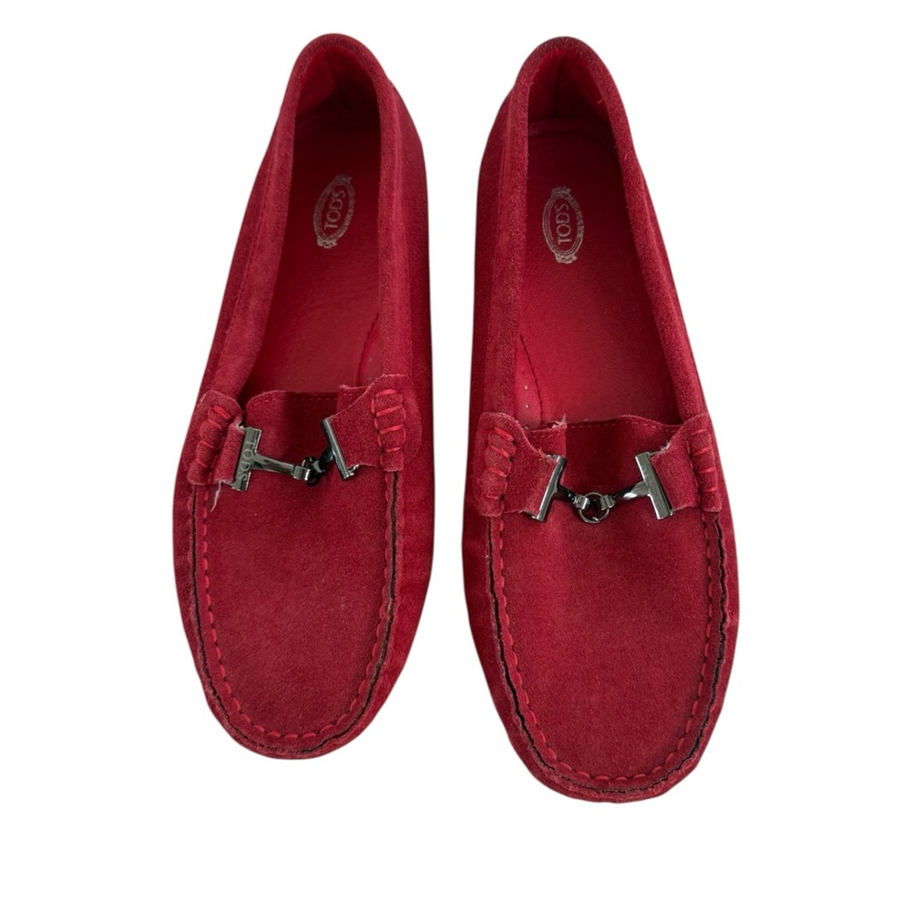 TODS 39 driving moccasins red suede leather flats loafers luxury designer silver